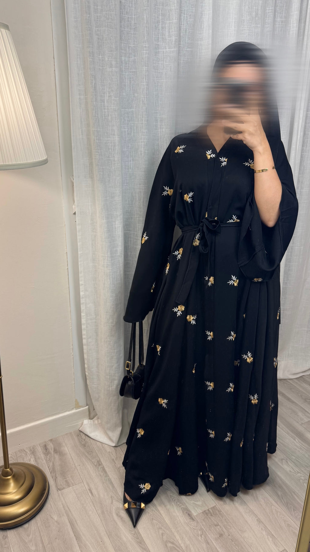 Abaya fleurie