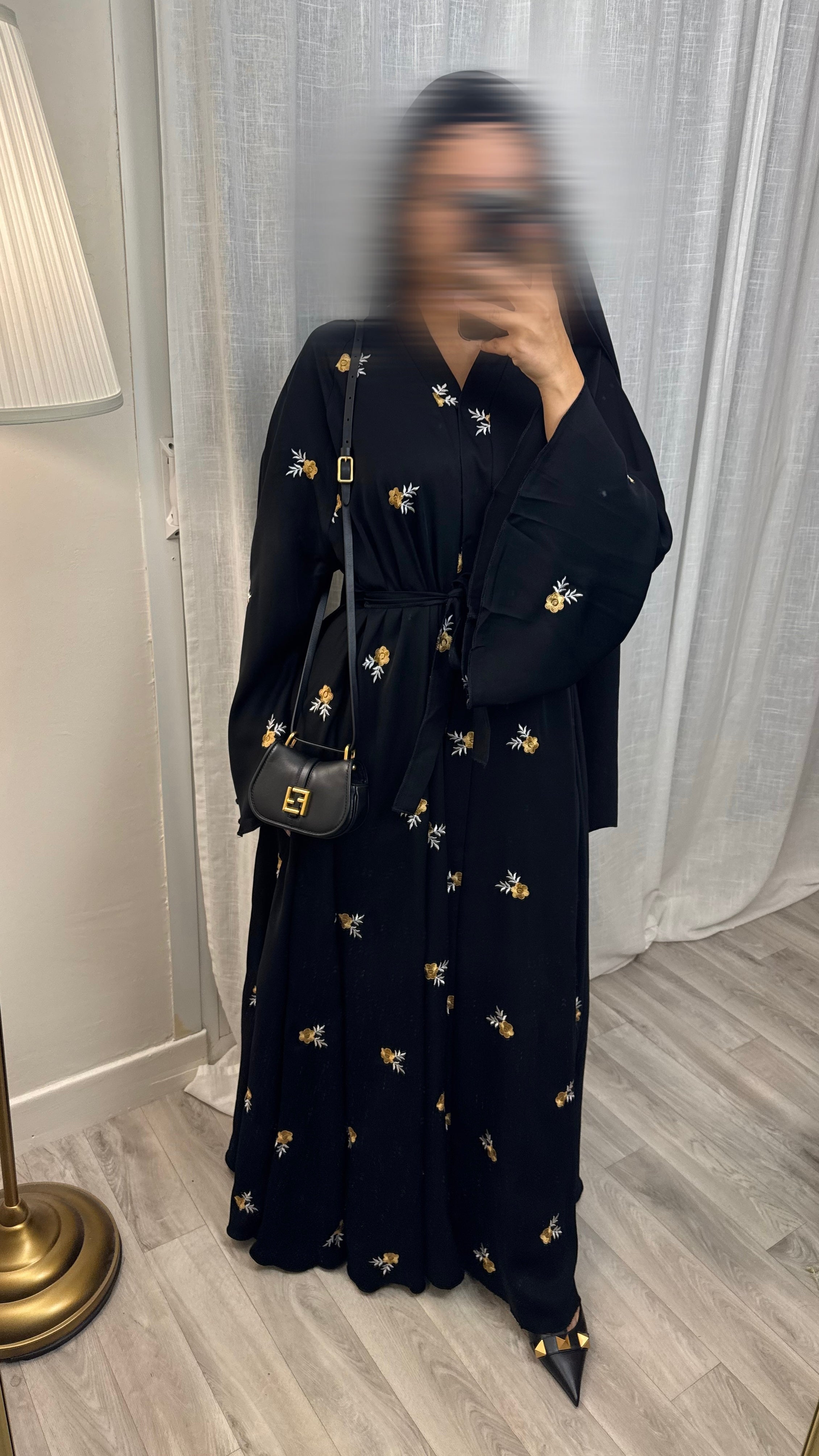 Abaya fleurie