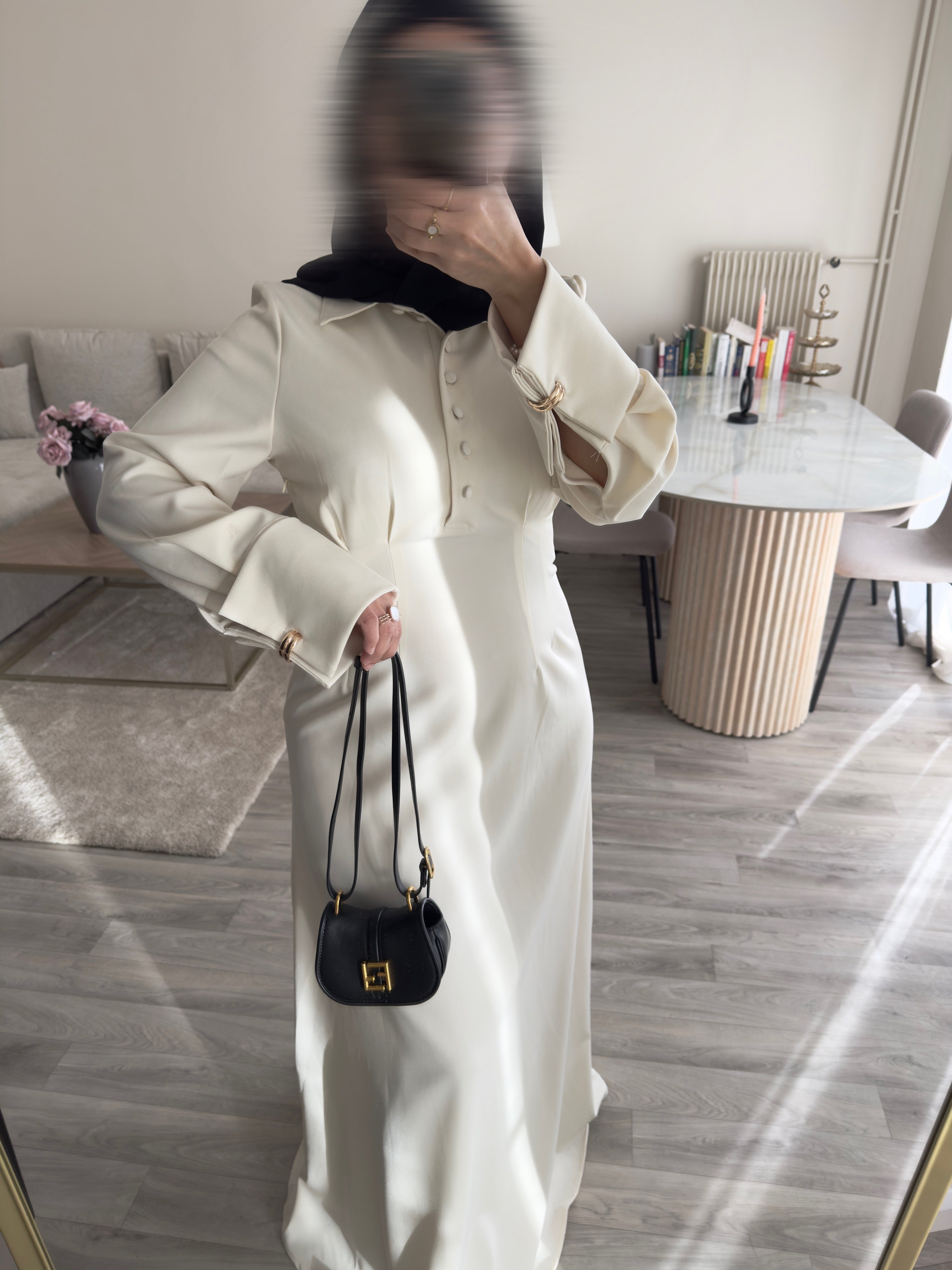 Robe Bee